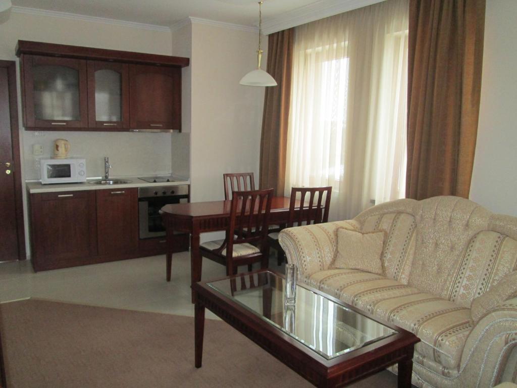 Downtown Alexander Services Apartments Bansko Phòng bức ảnh